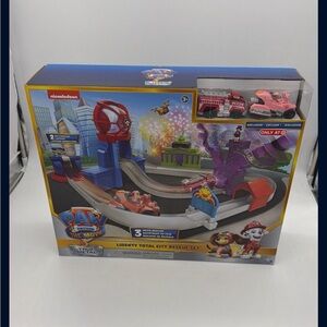 Paw Patrol Liberty City Rescue Playset - Red and Blue